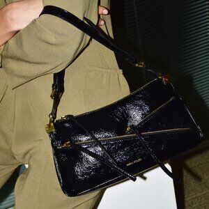 Manu Atelier - Three Zipped Baguette Black High Gloss